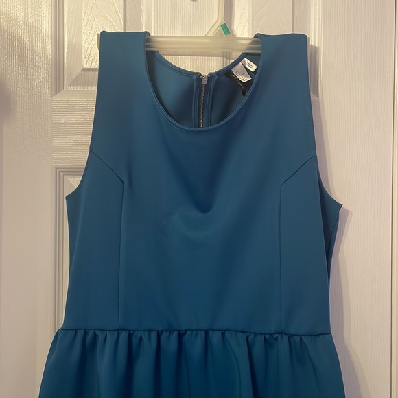 H&M divided babydoll dress - Picture 2 of 6